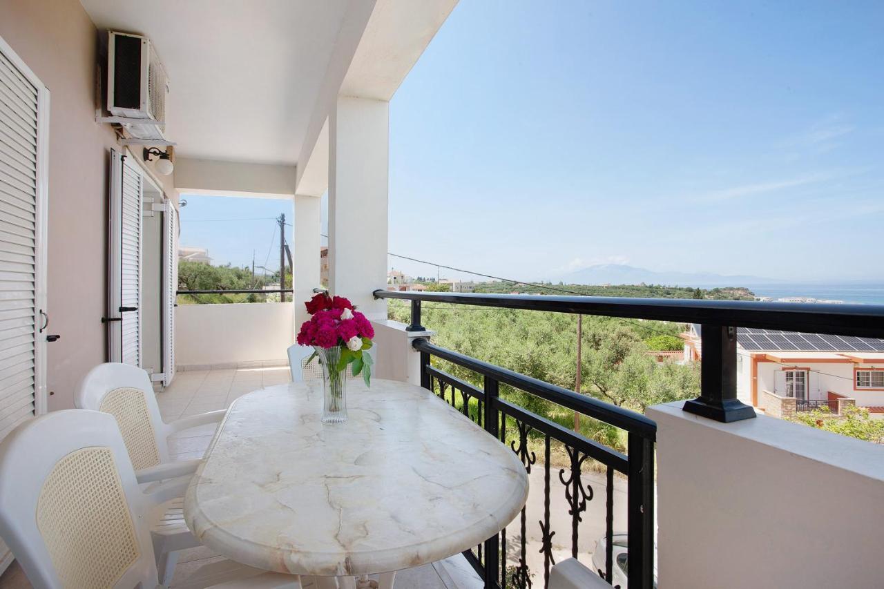 Yiannis Superior 8 Apartment *