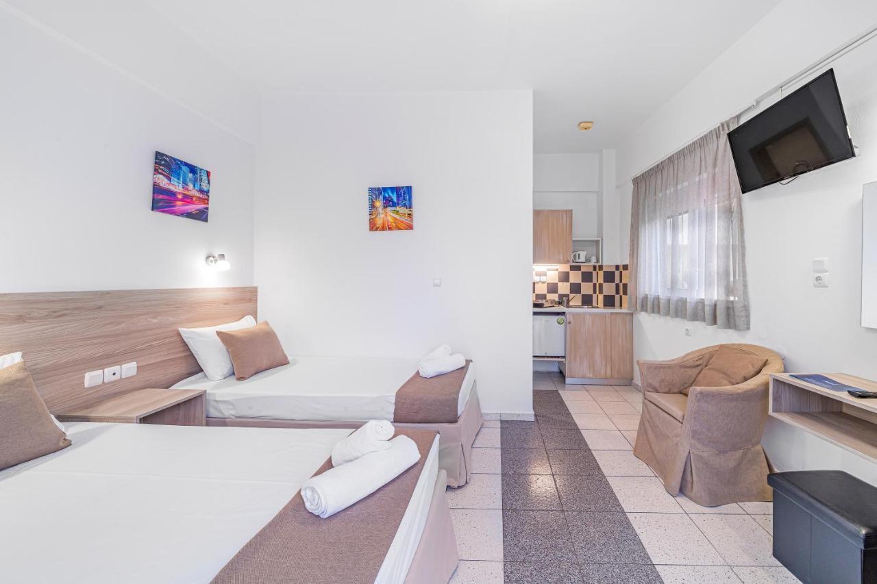 Happy Days Aparthotel 3*
