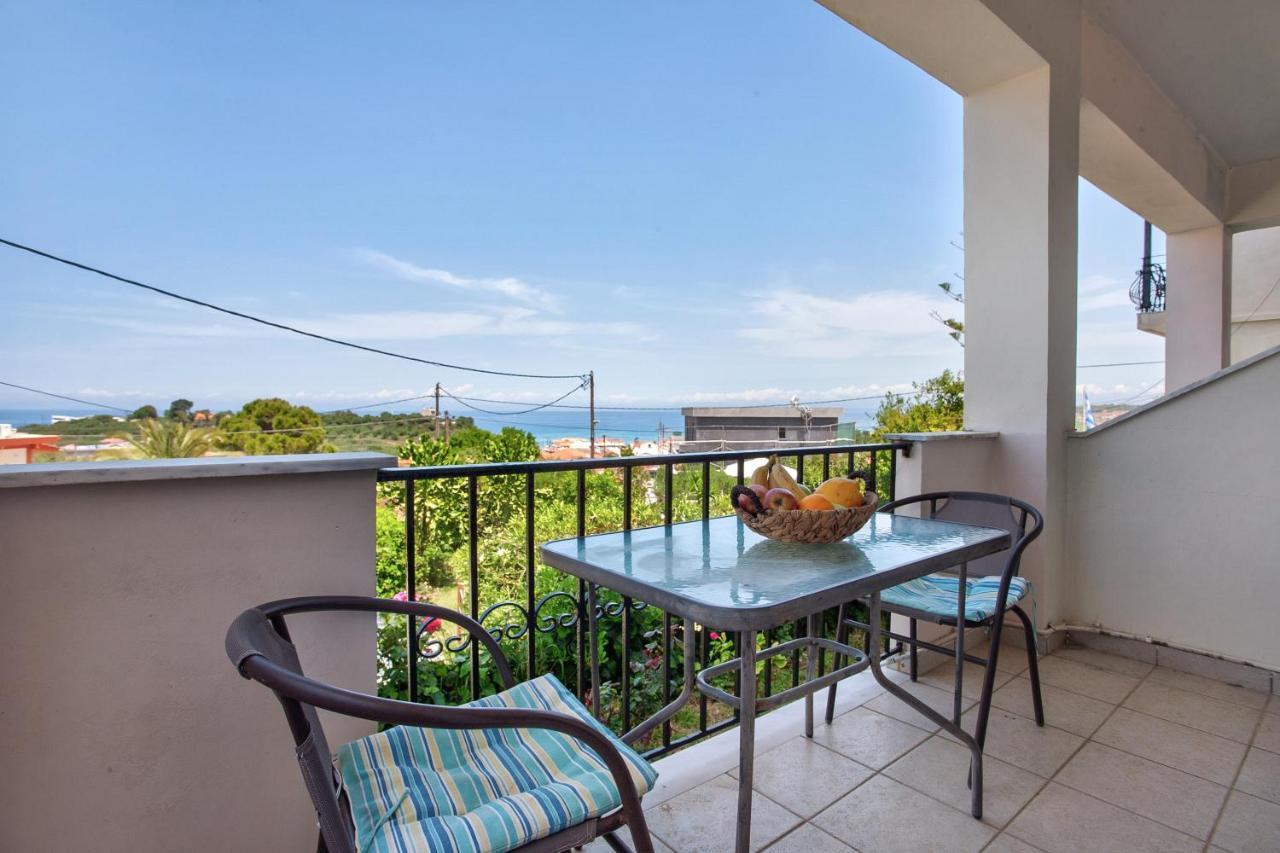 Yiannis 6 Apartment