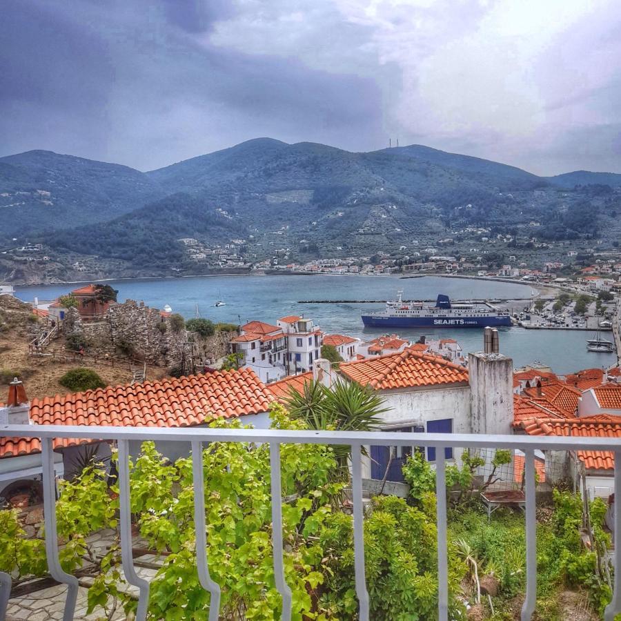 Kastro Studios * Skopelos Town