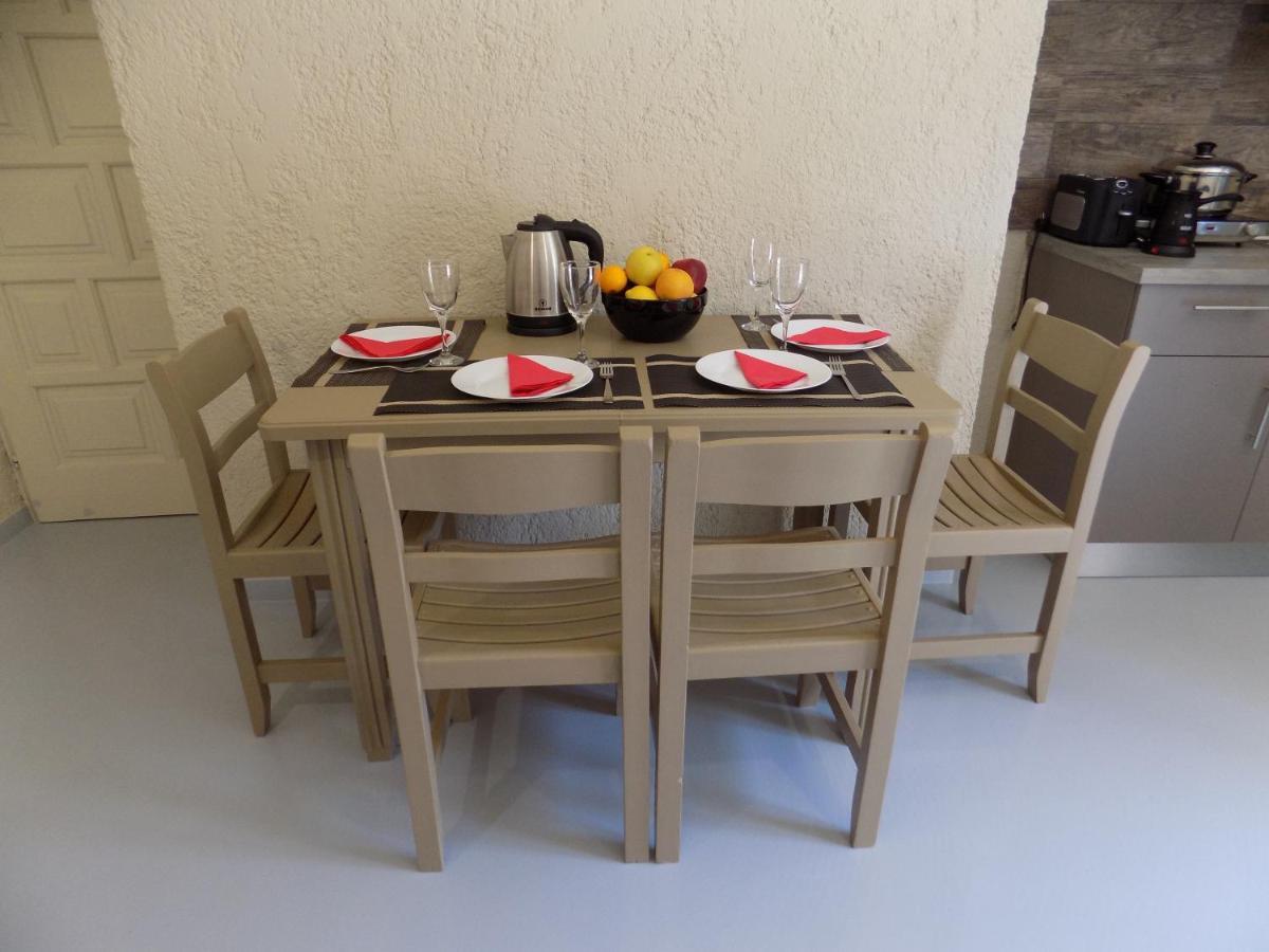 Afrodite Spacious Apartments! 2*
