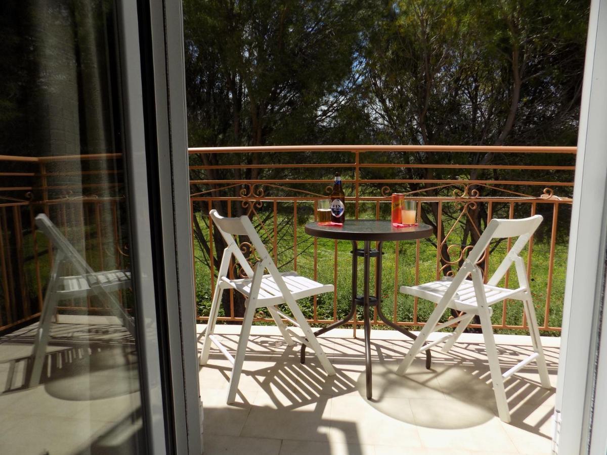 Aparthotel Afrodite Spacious Apartments! Agia Efimia
