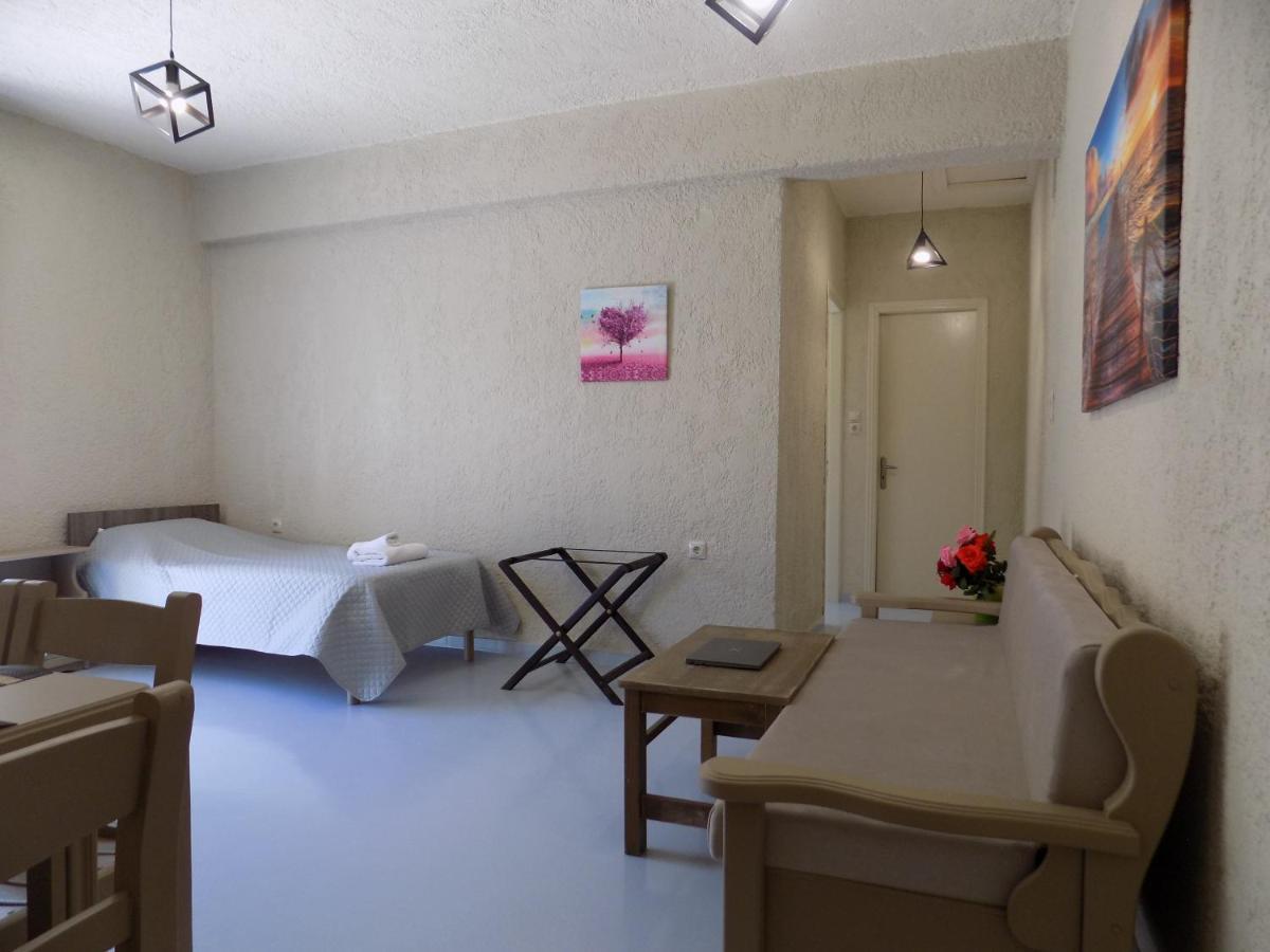 Afrodite Spacious Apartments! Aparthotel