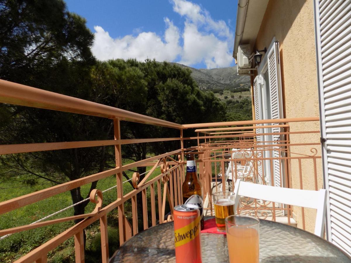 Afrodite Spacious Apartments! 2*
