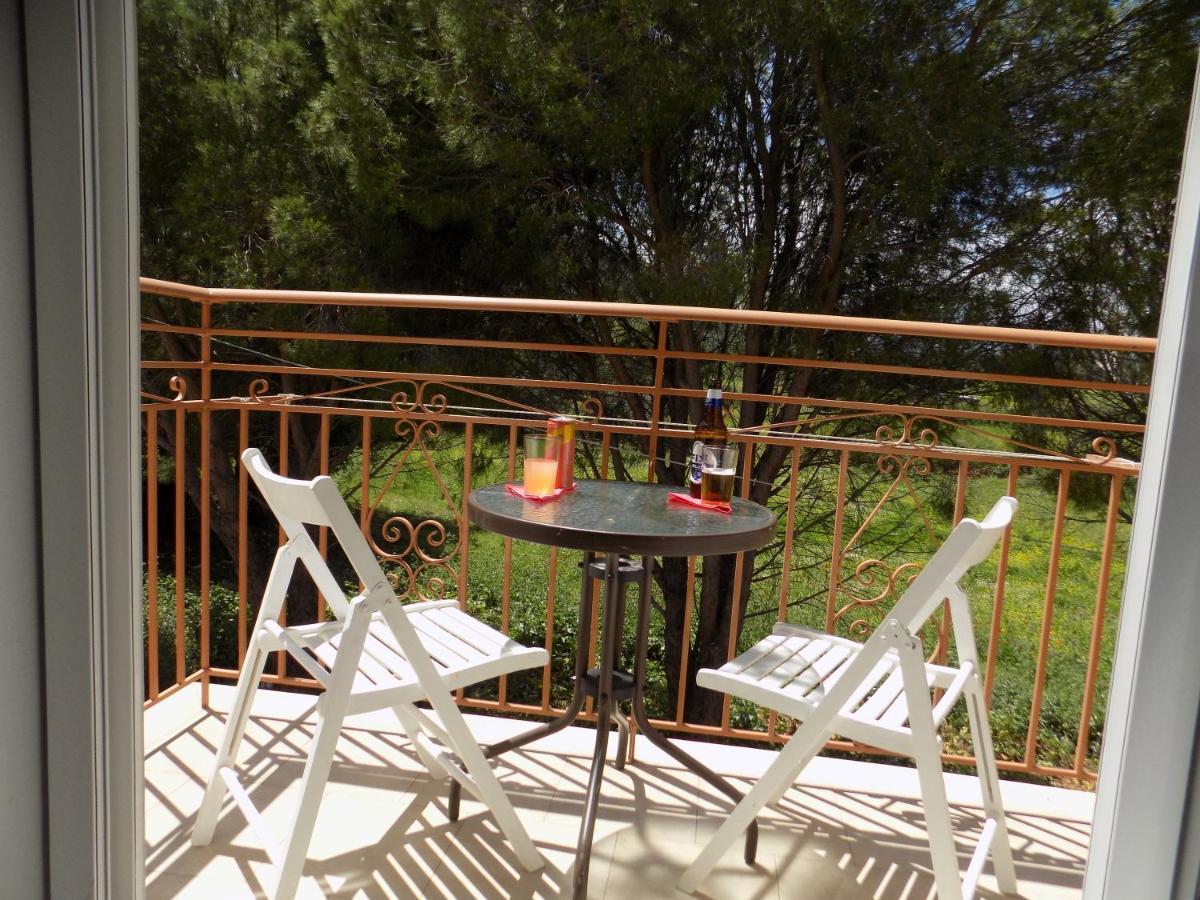 Afrodite Spacious Apartments! Aparthotel