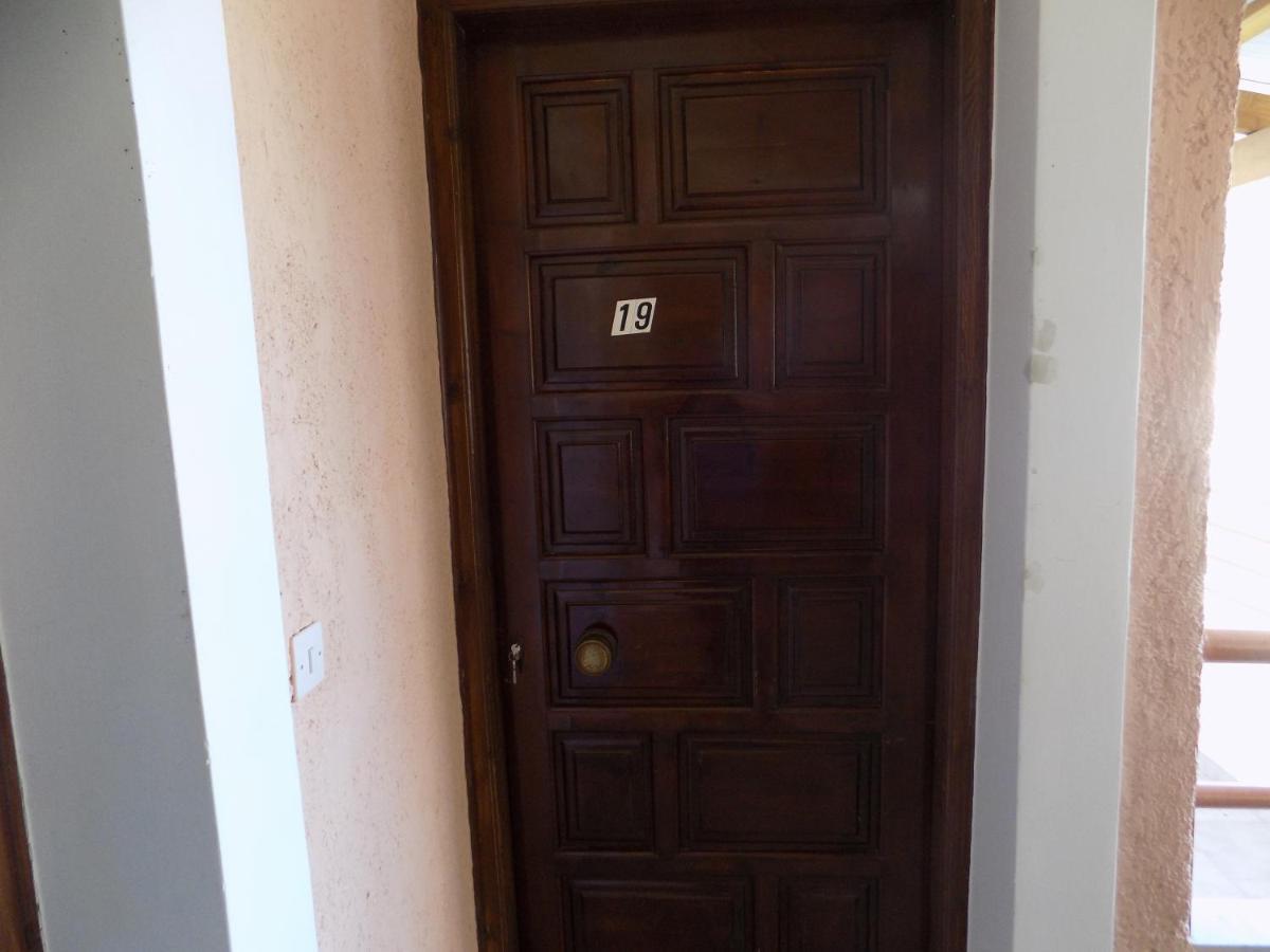 Aparthotel Afrodite Spacious Apartments! Agia Efimia