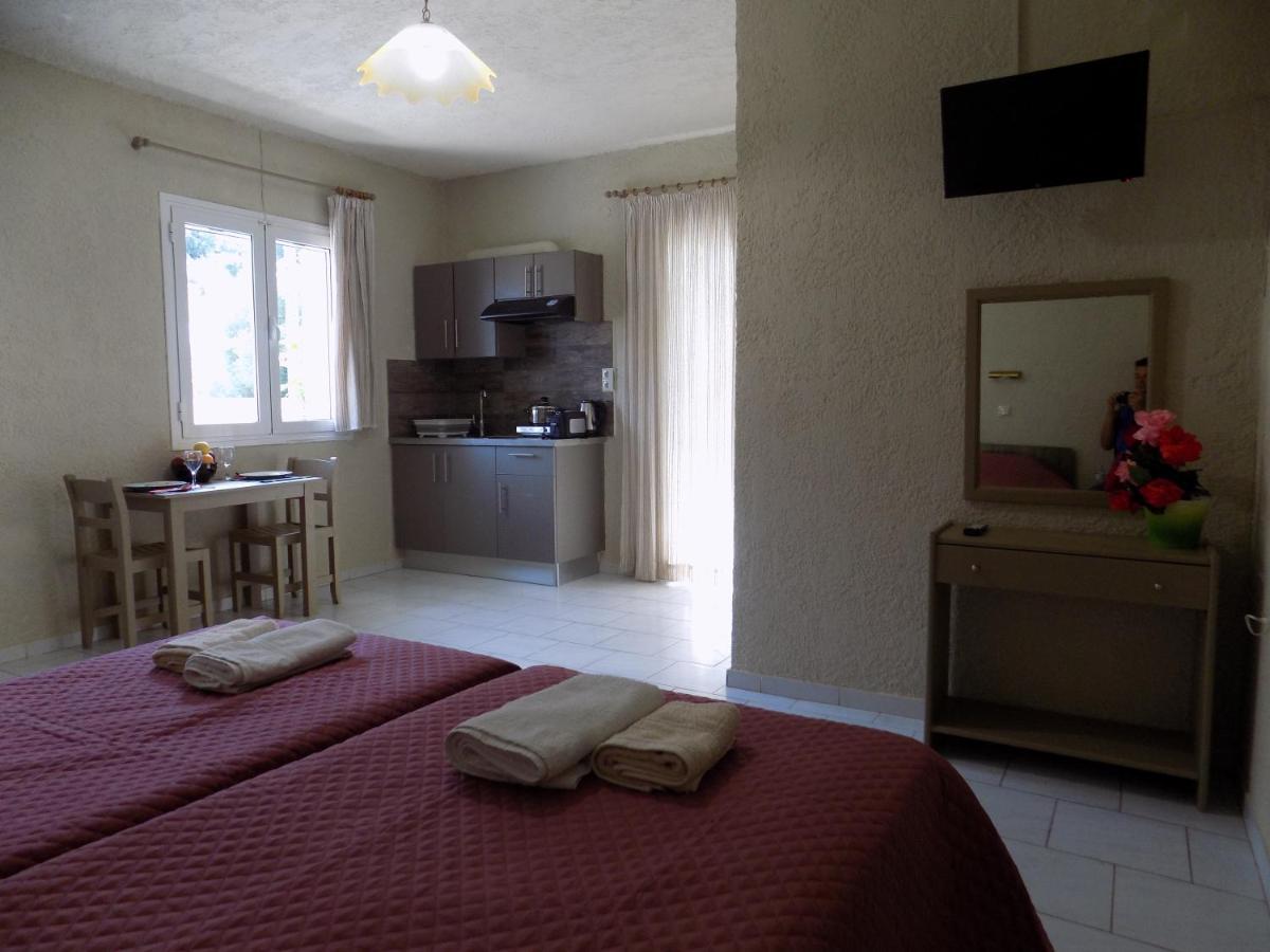 Afrodite Spacious Apartments! Agia Efimia