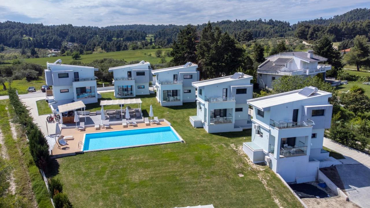Blue Avenue Aparthotel