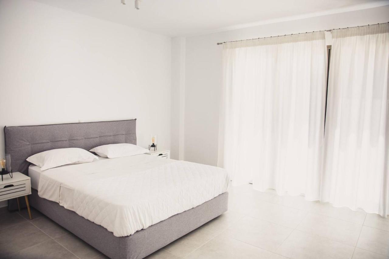 Starlight Guro - 4bd, 4ba, 4min To Adhele