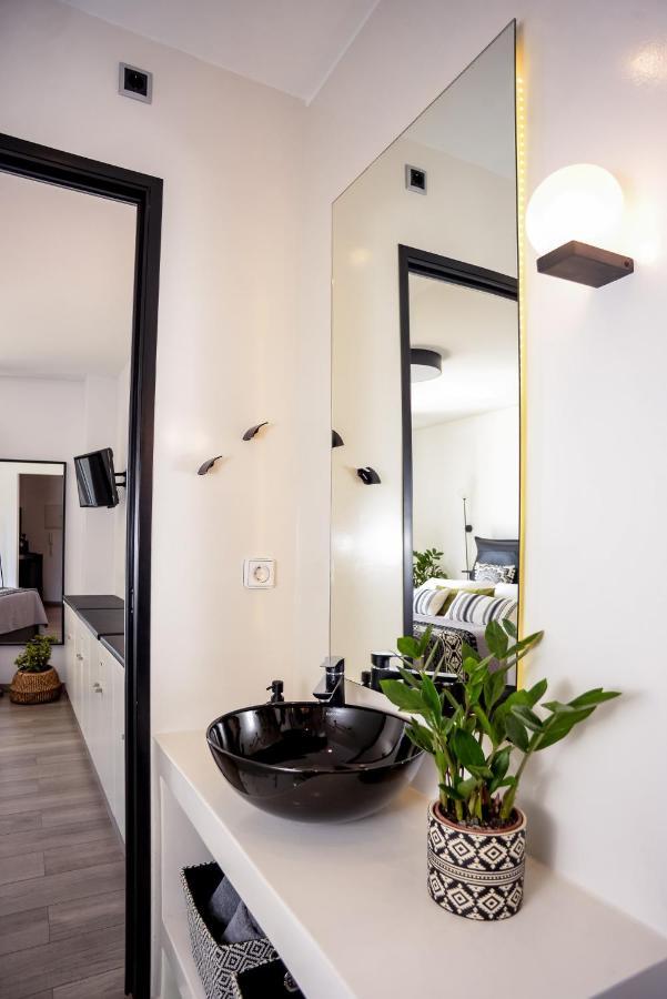 Apartment A & B Minimal With Sea View In Argostoli (Kefalonia)
