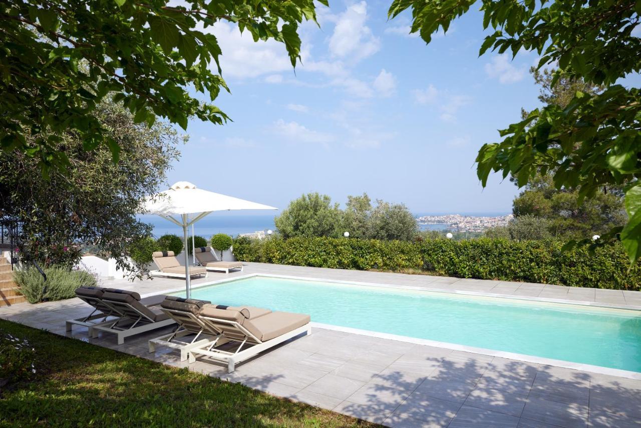 Villa Sithonian *
