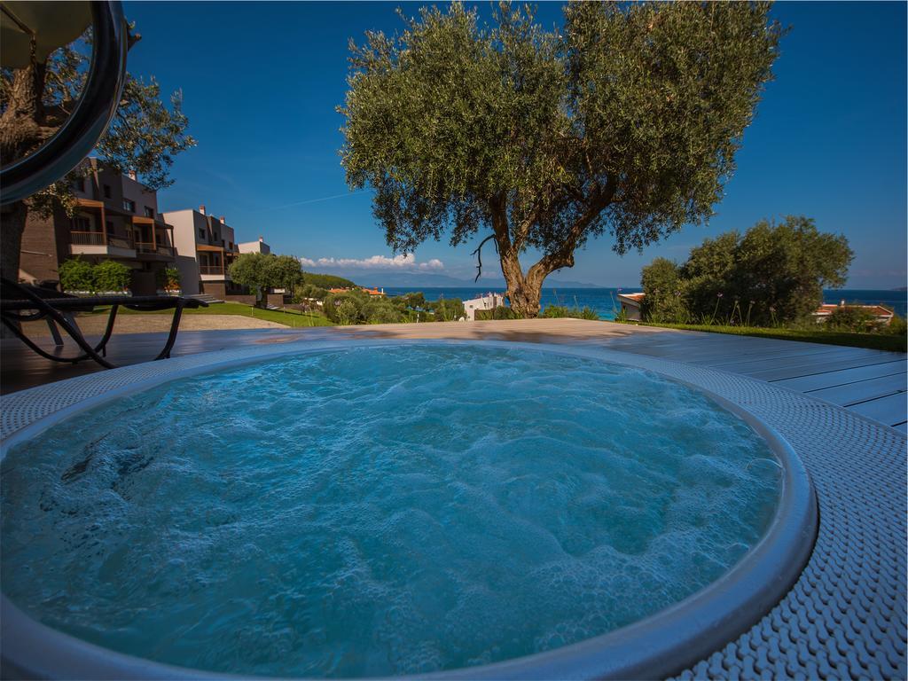 Athos - Luxury Seaside * Komitsa