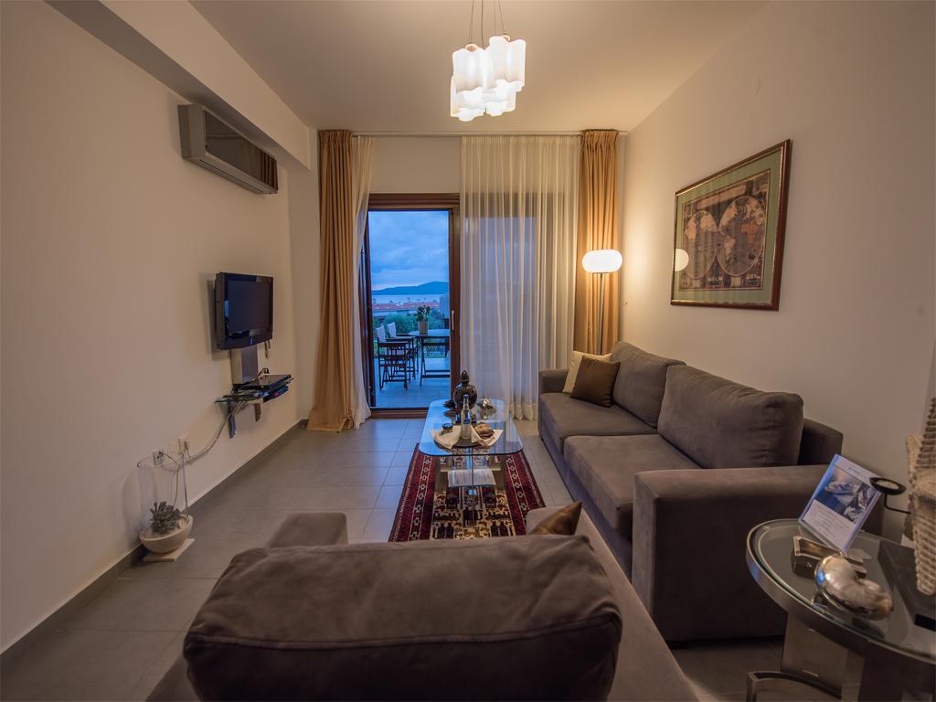 Athos - Luxury Seaside