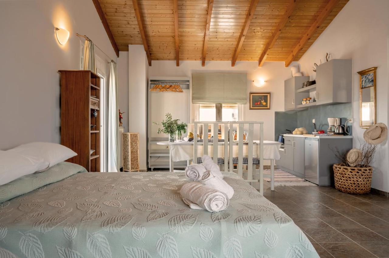 Apostolos Loft - Cozy Loft In The Center Of Apartment