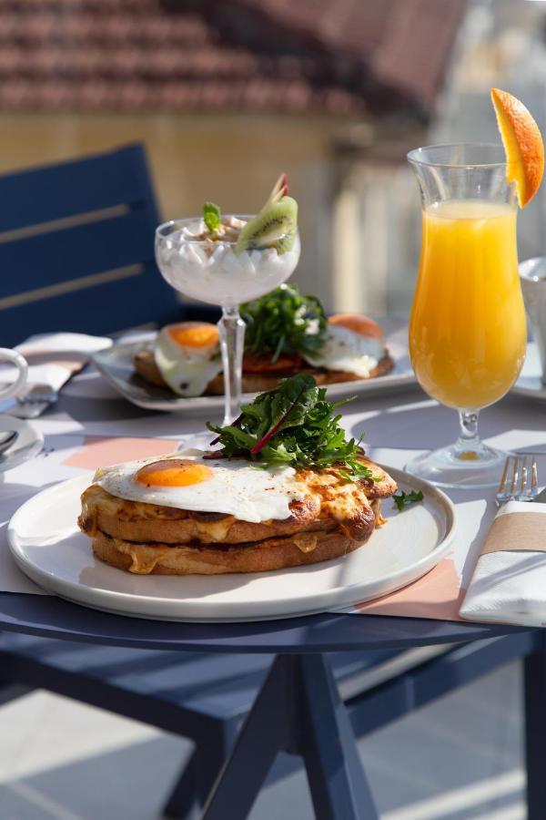 Ampelia Seaside 4*