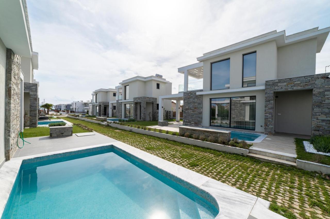 Thalassa & Thalassa Prive Residential Complex Apartment Ofrinion