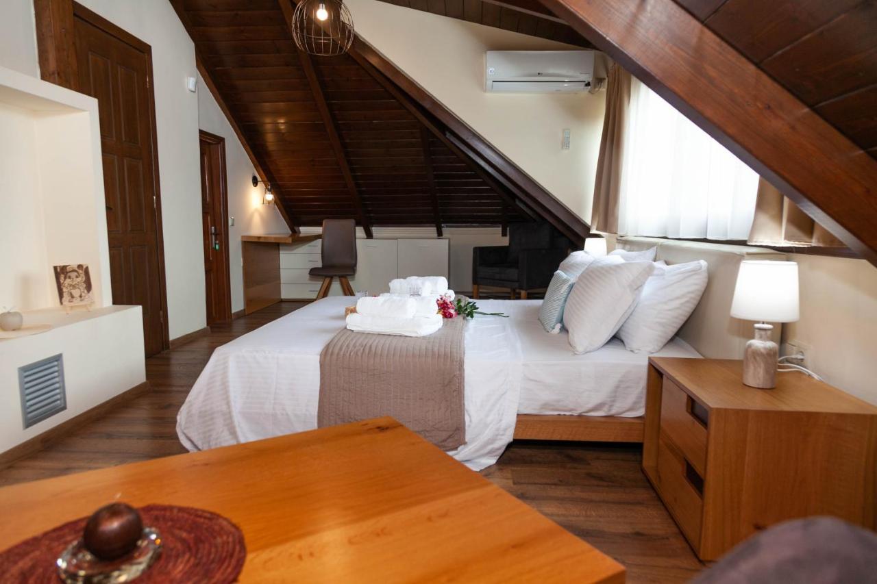 Villa Alex Agios Georgios (Istiaia-Aidipsos)