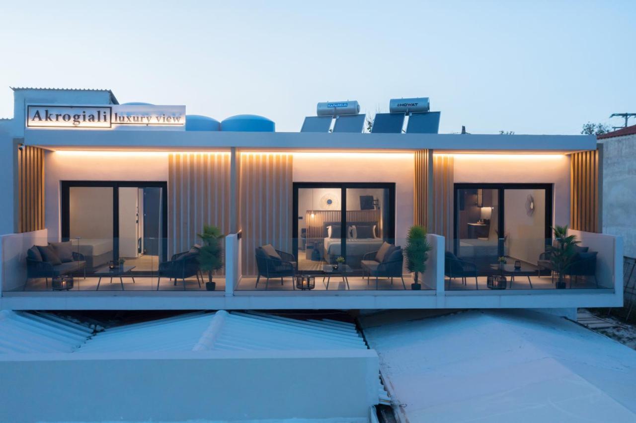 Akrogiali Luxury View *