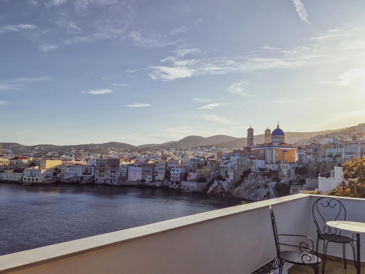 Hotel Pafsilipon 5*
