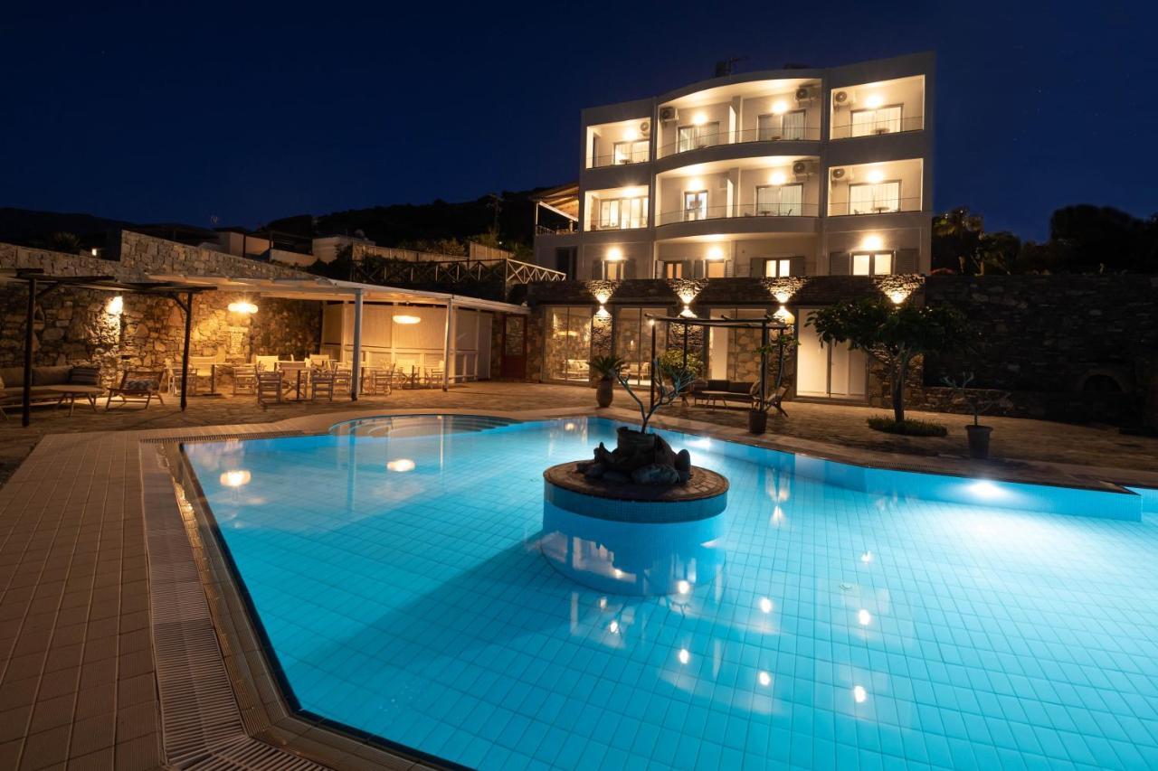 Blue Hotel