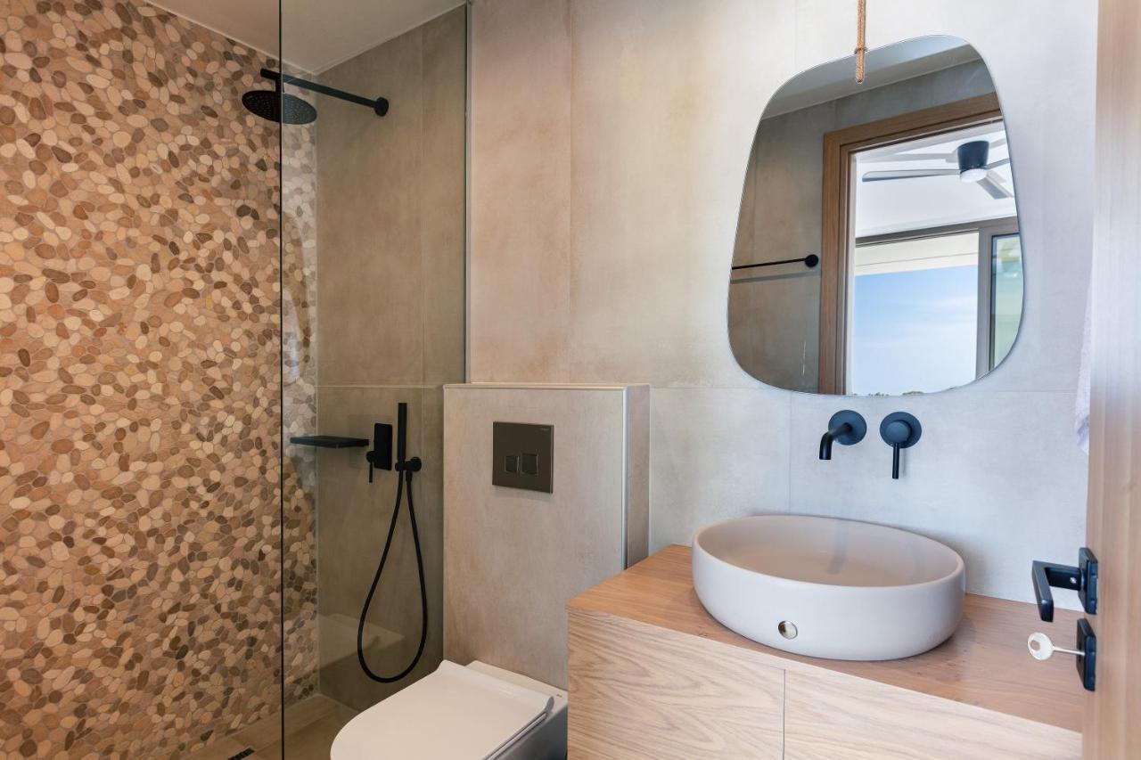 Cresto Iconic Villa, With Heated Whirlpool, By Thinkvilla