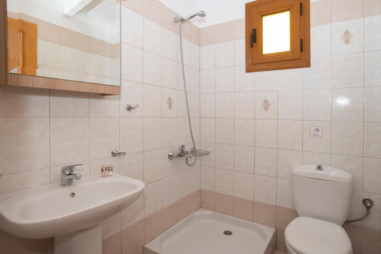 Asterias Apartment Finikounta