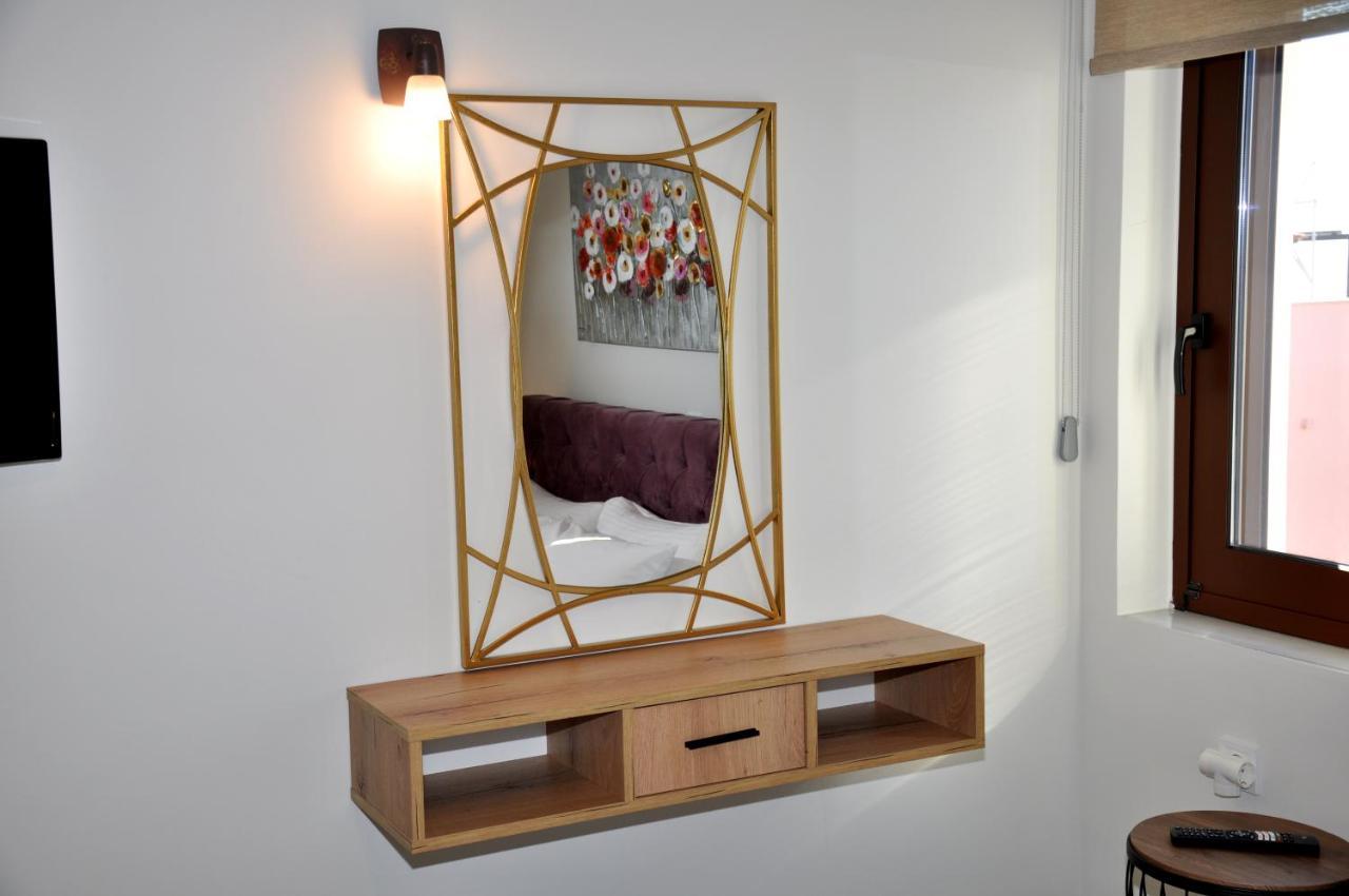 Alkioni's Nest Apartment