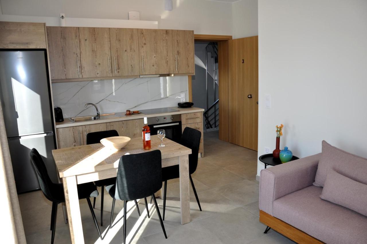 Alkioni's Nest Apartment *