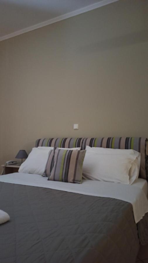To Kastro Aparthotel