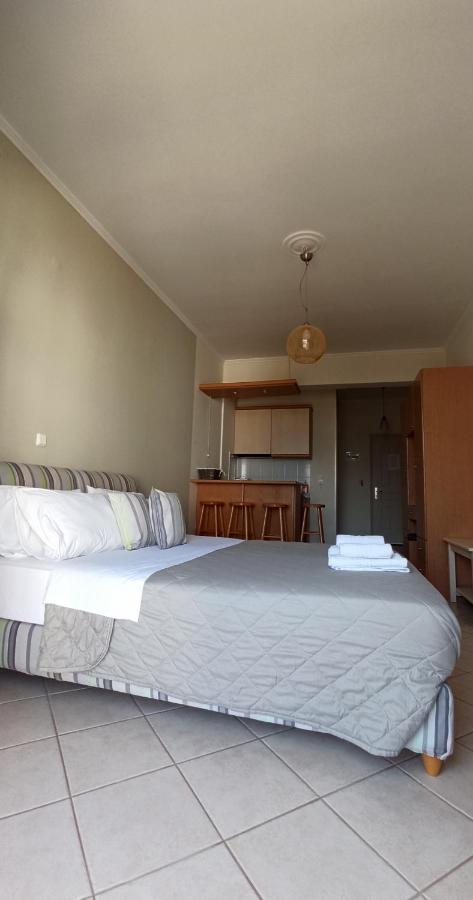To Kastro Aparthotel