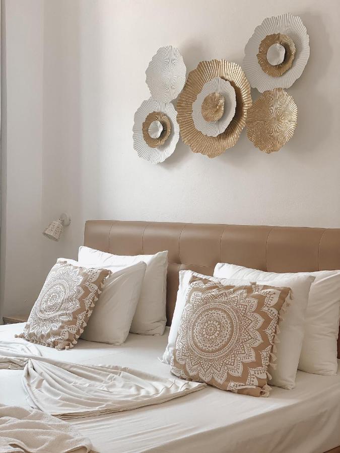 Athena Aparthotel 3*