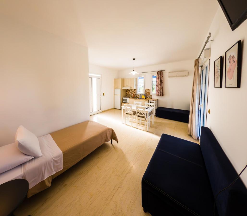 Aparthotel Anna Ageliki 2*