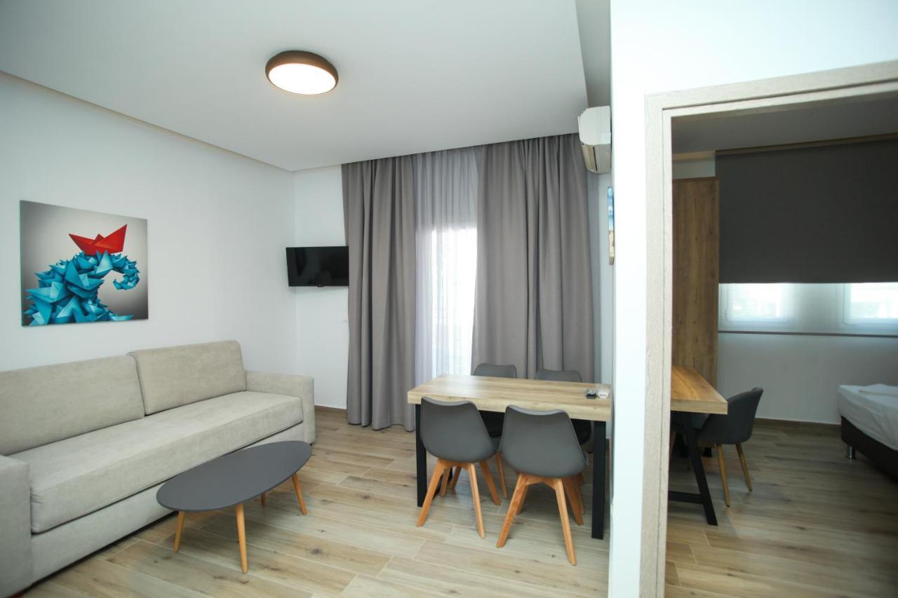 Naias Aparthotel Hanioti