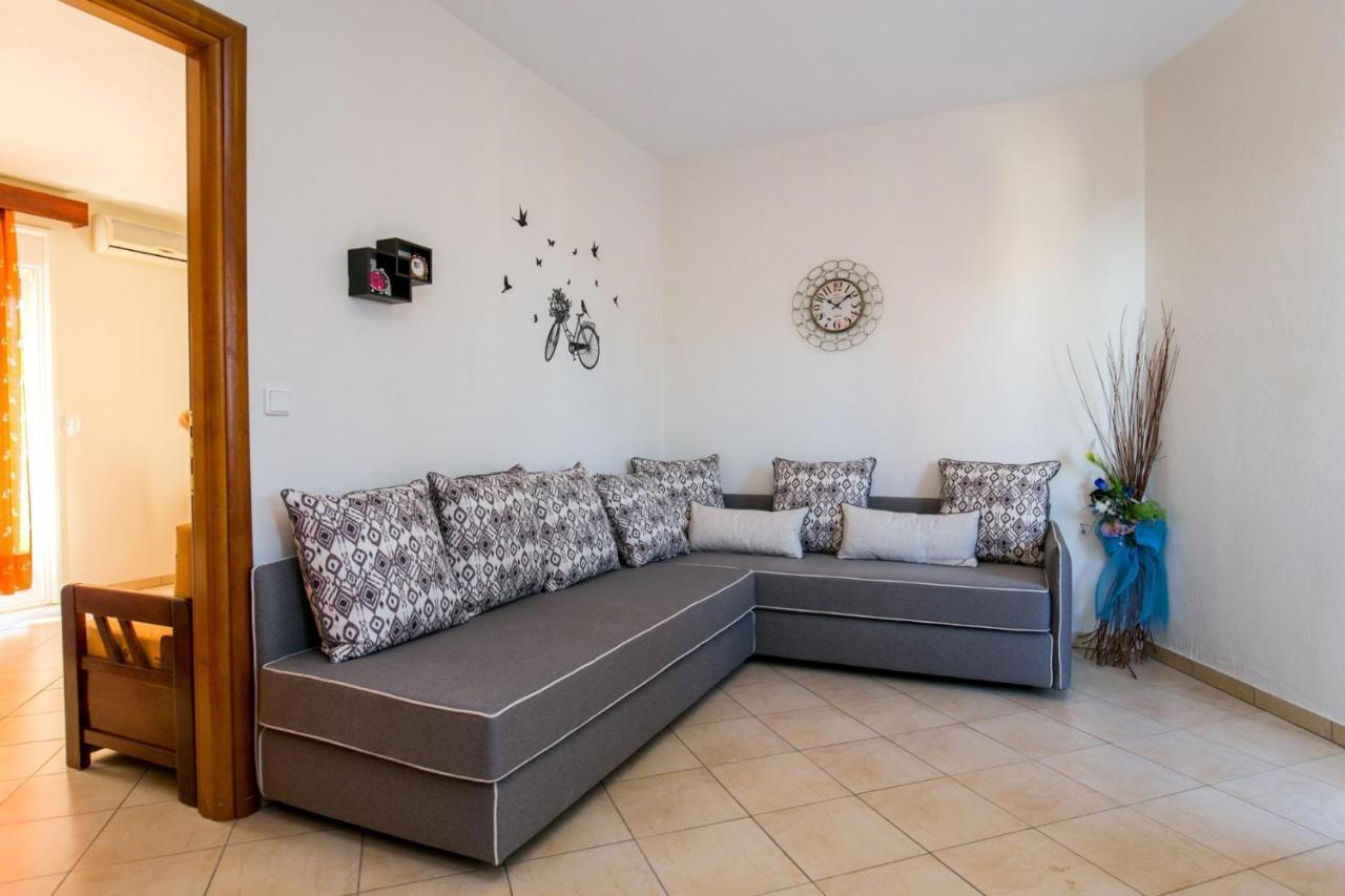 Apartment Lina
