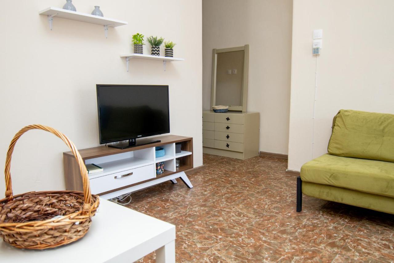 New Zeusplace With Private Parking Katerini Apartment *