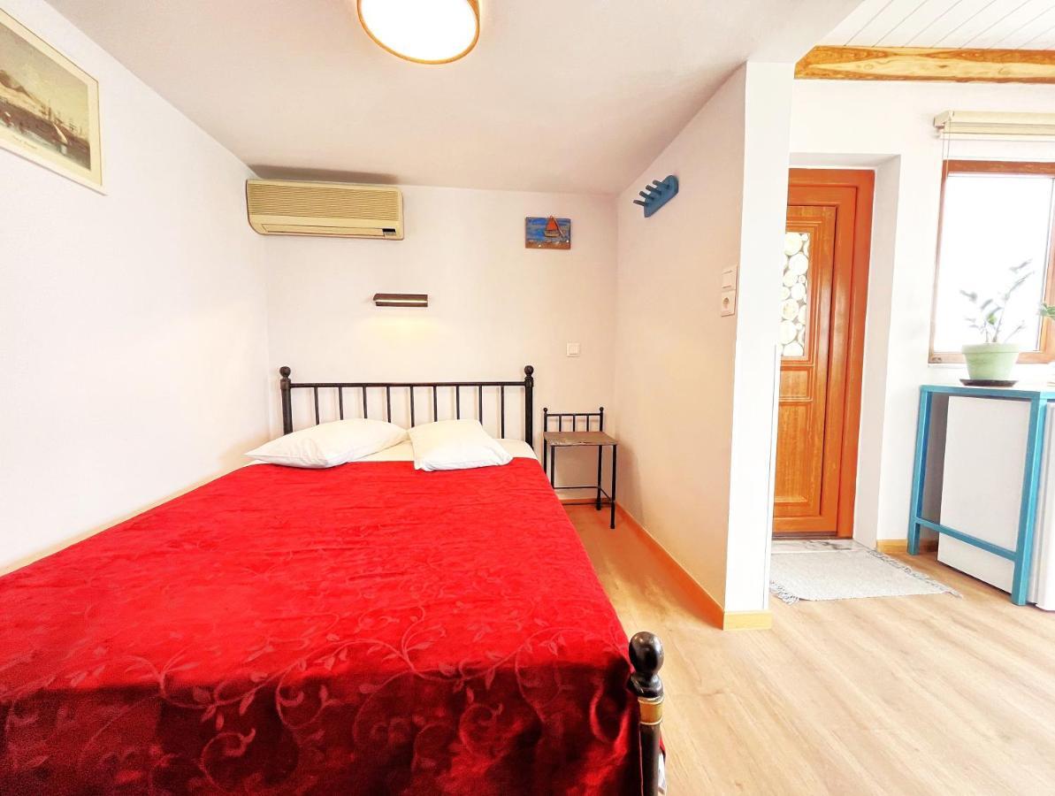 Guest house Pefkakia Park