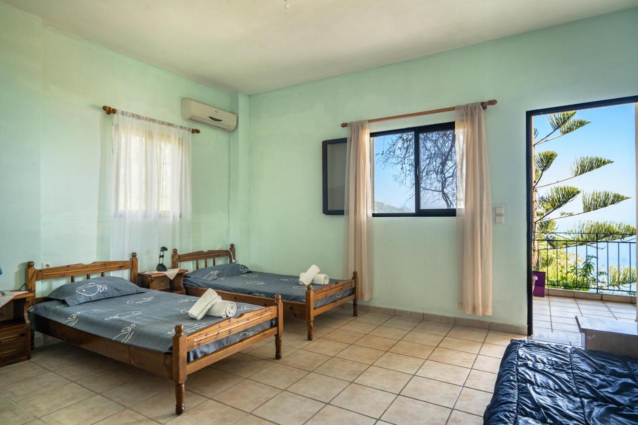 Vangelis 1 Apartment Angon