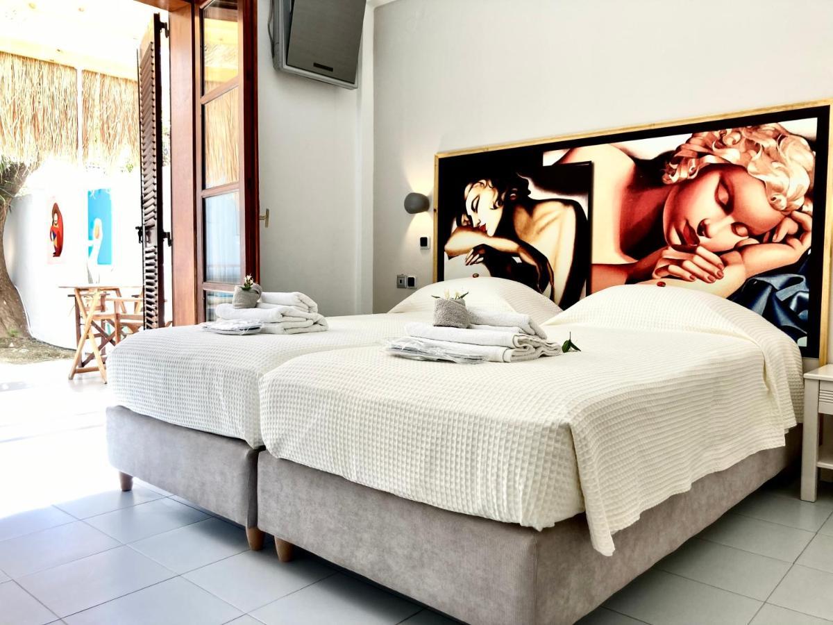 Tree Of Life Art Aparthotel 2*