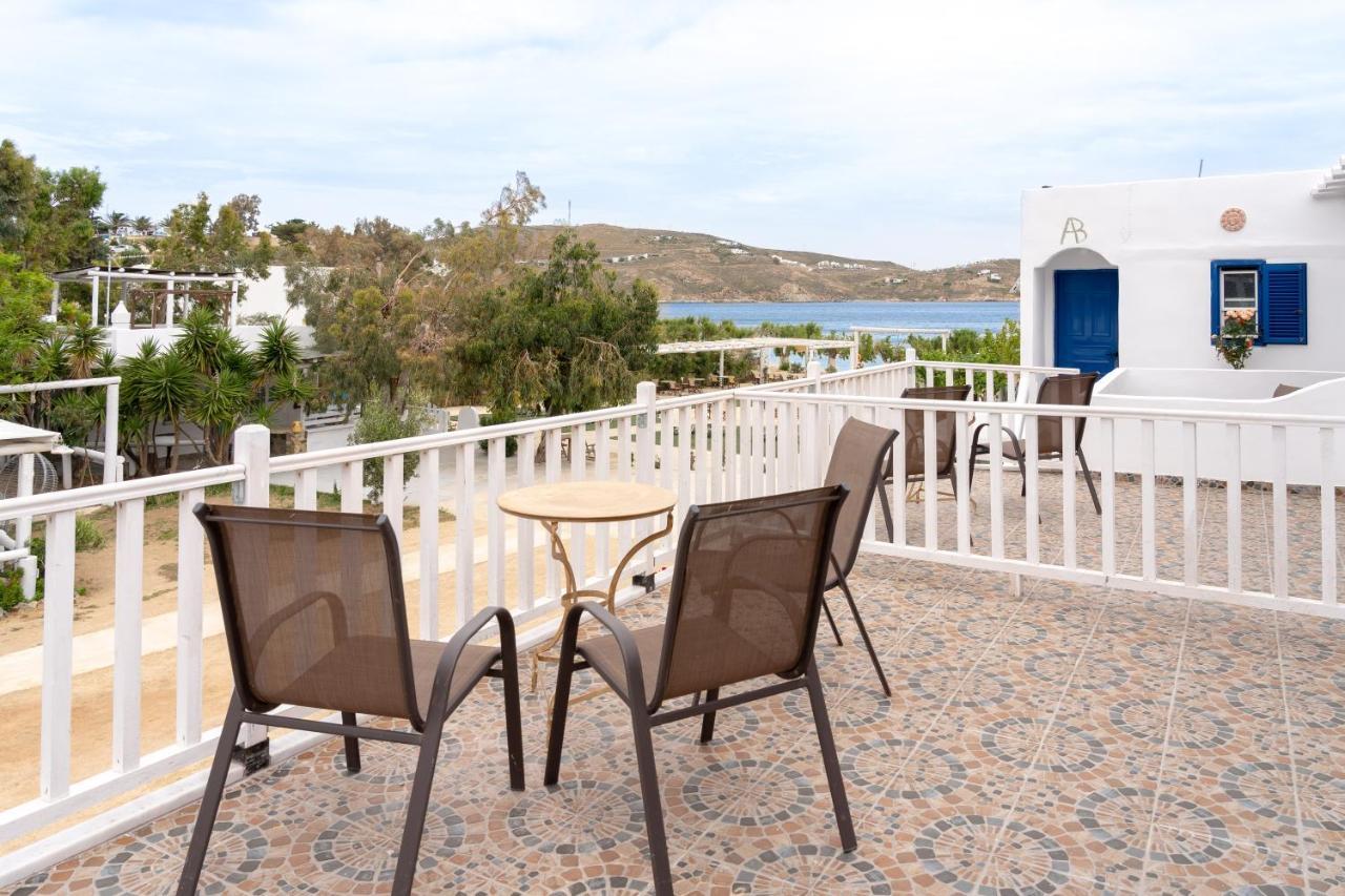 Alexandros By The - Serifos Guest house Livadakia