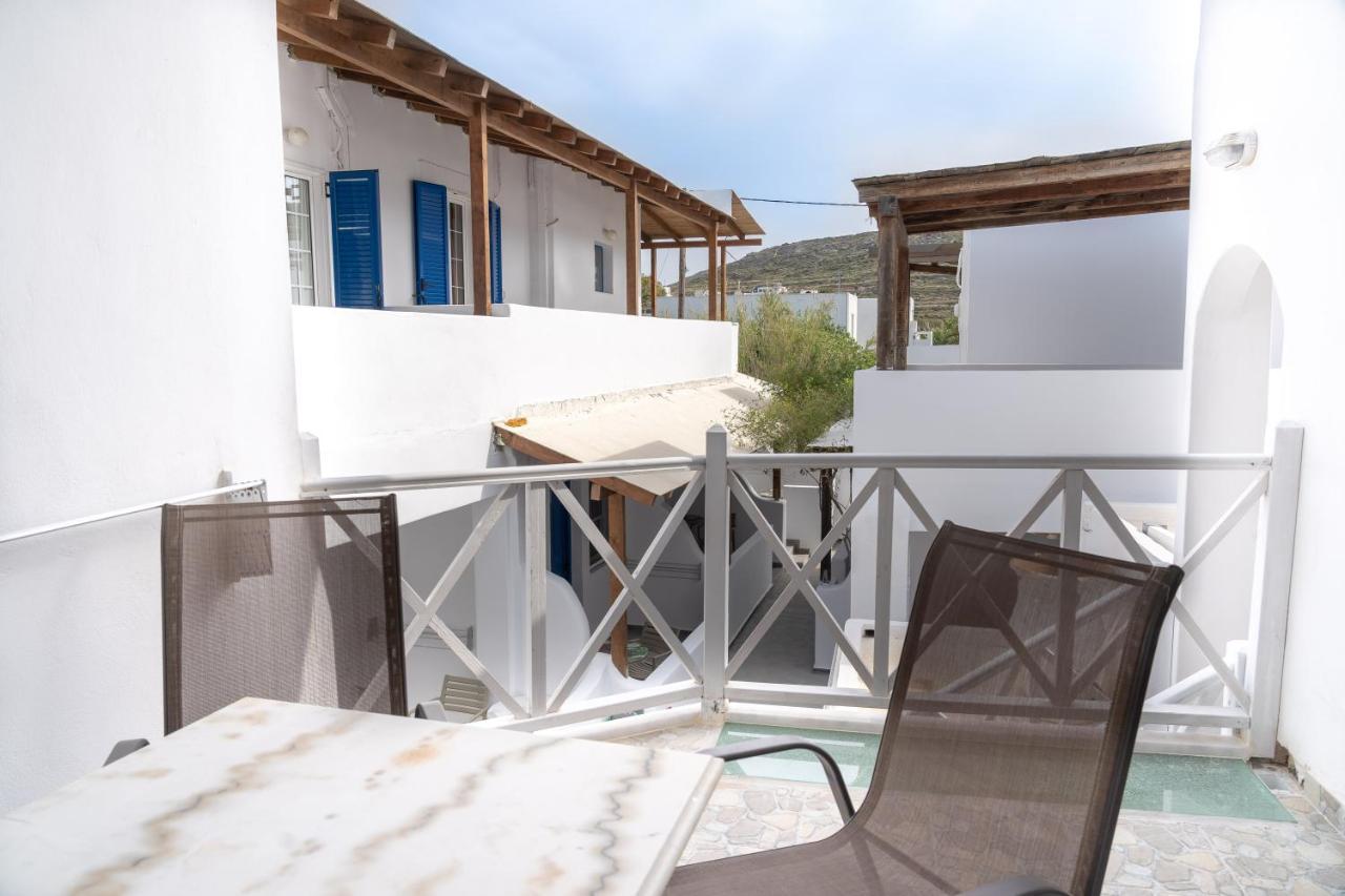 Alexandros By The - Serifos Guest house 2*