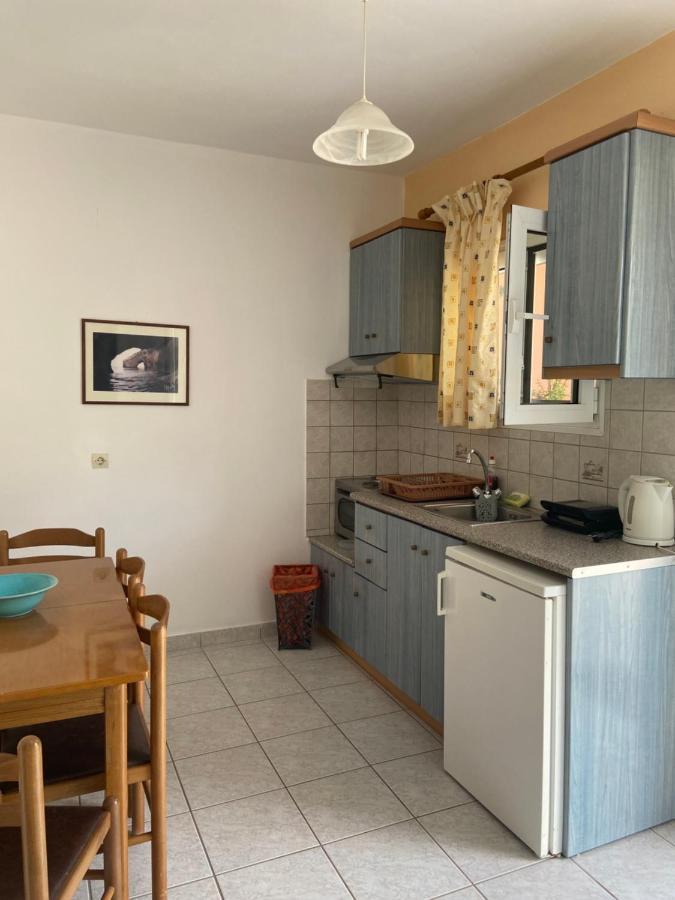 Apartment Myrtos 2*