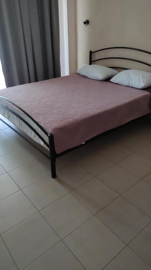Persefoni & Mezonetes Aparthotel 3*