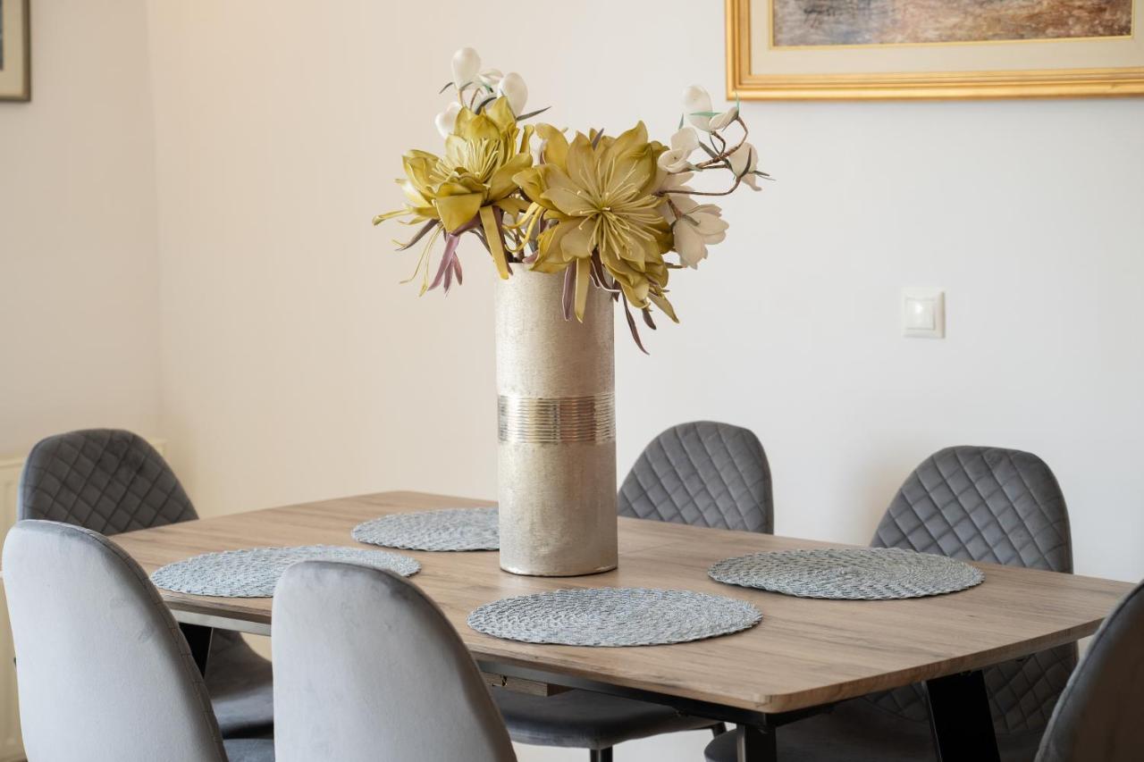 Apartment Faos Luxury