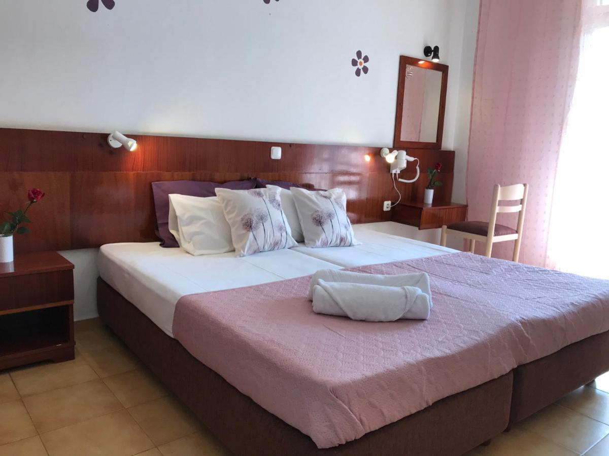 Dionysos Aparthotel 2*