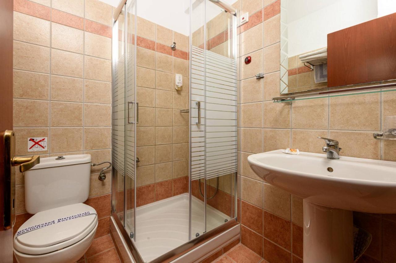 Aethria Hotel 3*