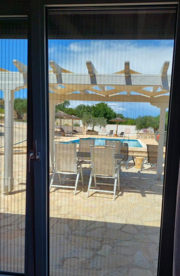 Electra & Pool Apartment Gaios