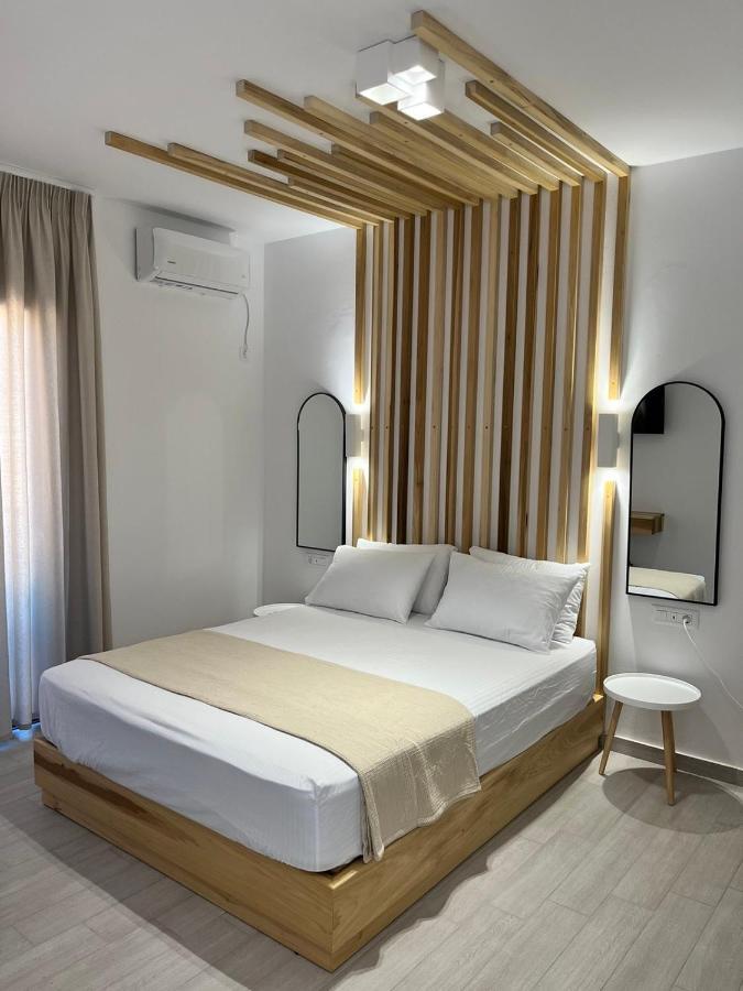 Akroyiali Hotel 2*