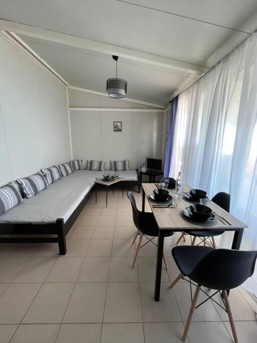 Elia's House Apartment