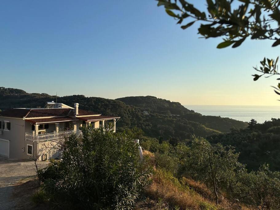 Villa Long View