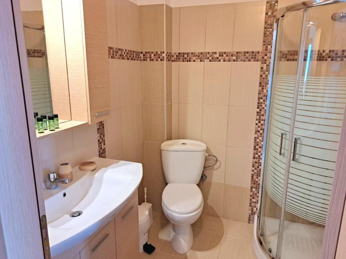 Plakoudis Apartment